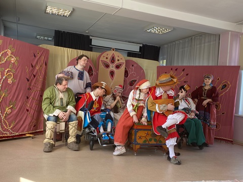 Спектакль "Ладушка" Спектакль "Ладушка"